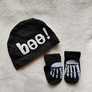 Baby Hat & Sock Set | Halloween Skeleton Boo Black & White | Newborn-6M